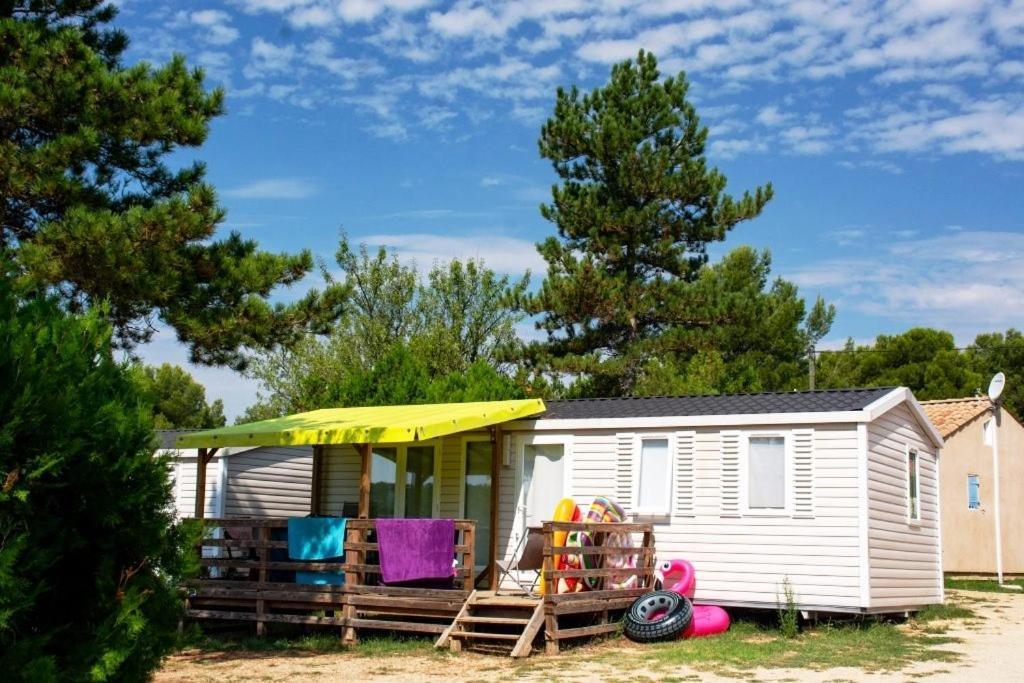 Camping Les Hautes Prairies Lourmarin Eksteriør billede