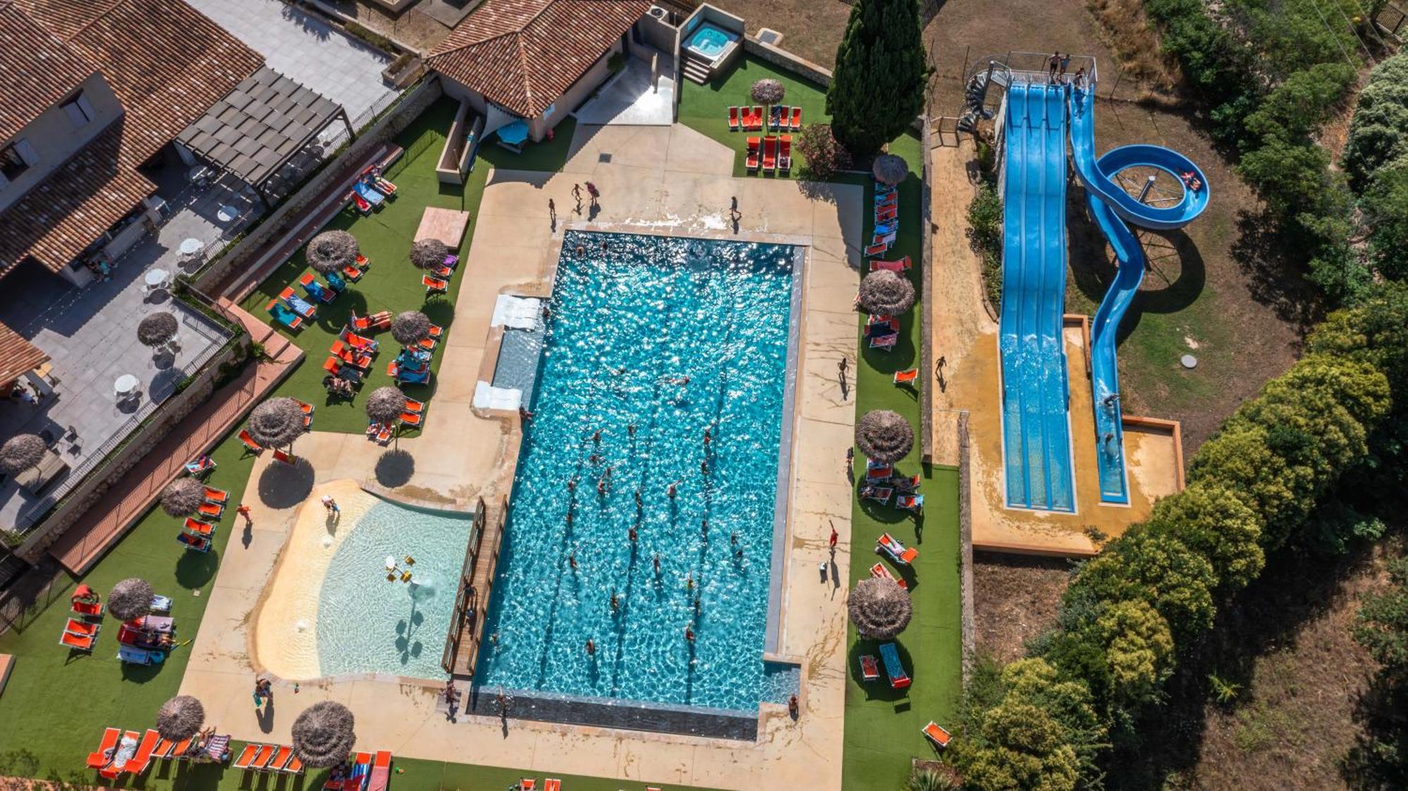 Camping Les Hautes Prairies Lourmarin Eksteriør billede