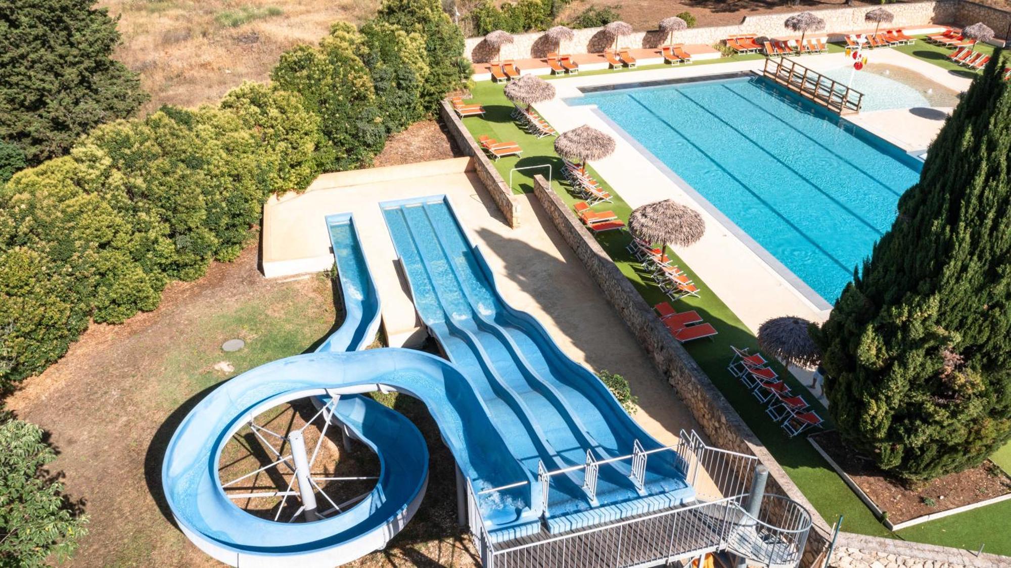 Camping Les Hautes Prairies Lourmarin Eksteriør billede